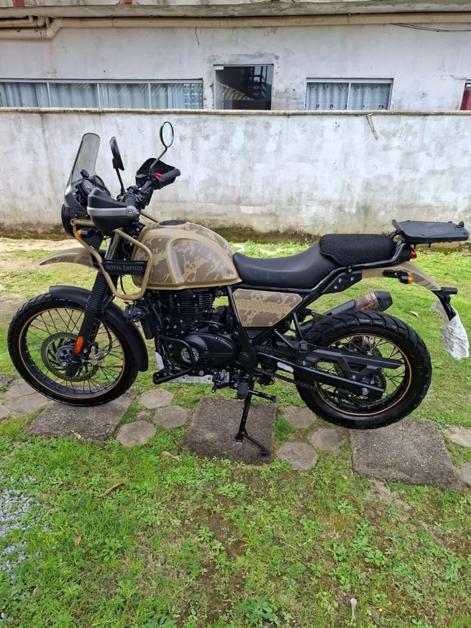 Vendo Himalayan 411