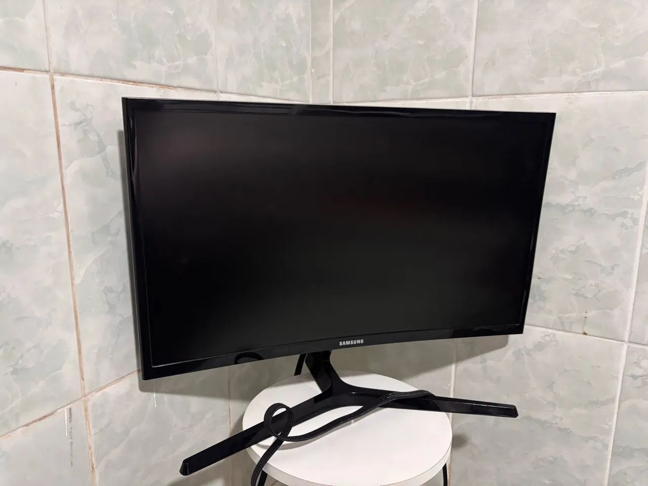 Monitor curvo Samsung 27p