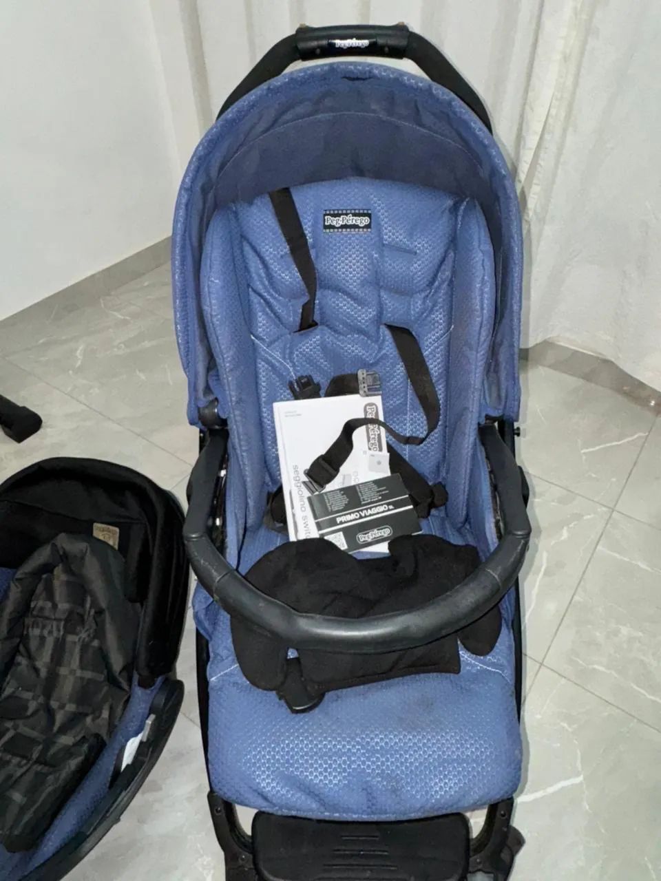 Carrinho de bebê com bebê conforto  - Foto 5