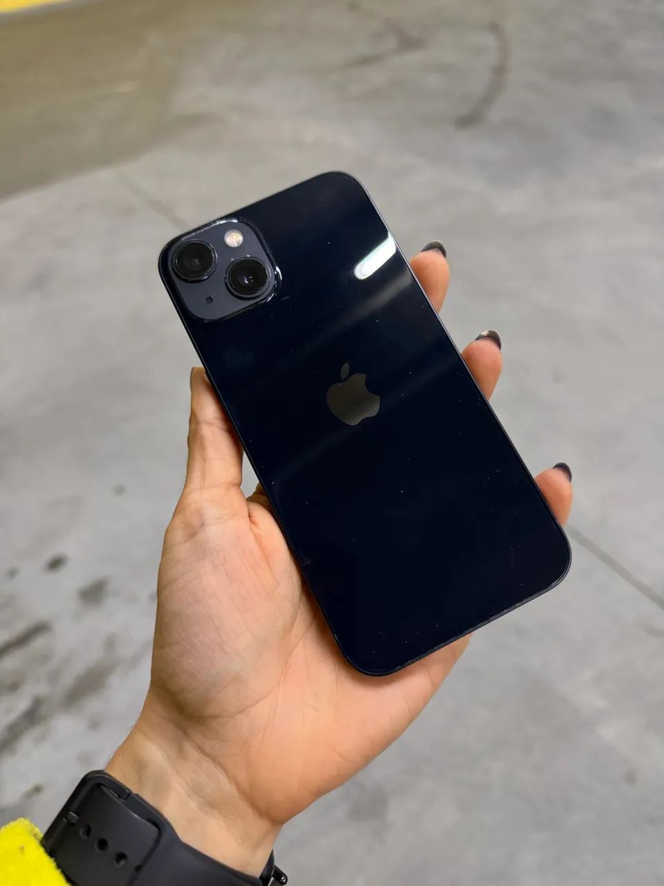 IPHONE 13 128GB - Cor: MEIA NOITE - Foto 2