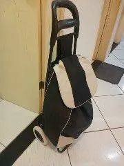 Carrinho de feira todo conservado  - Foto 2