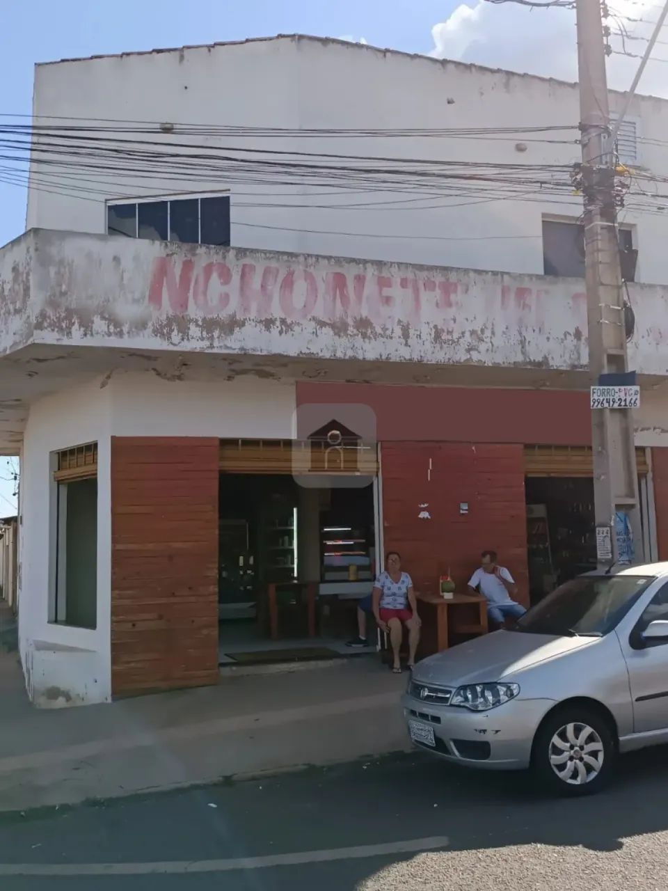 Casa comercial estilo sobrado para venda no bairro Laranjeiras. - Foto 3