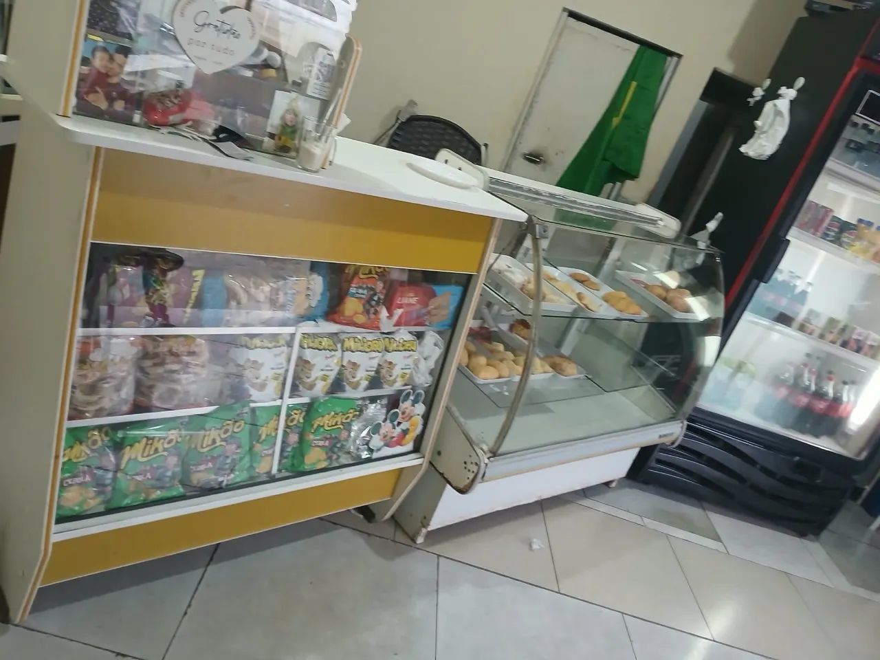 Balcão e caixa pra venda