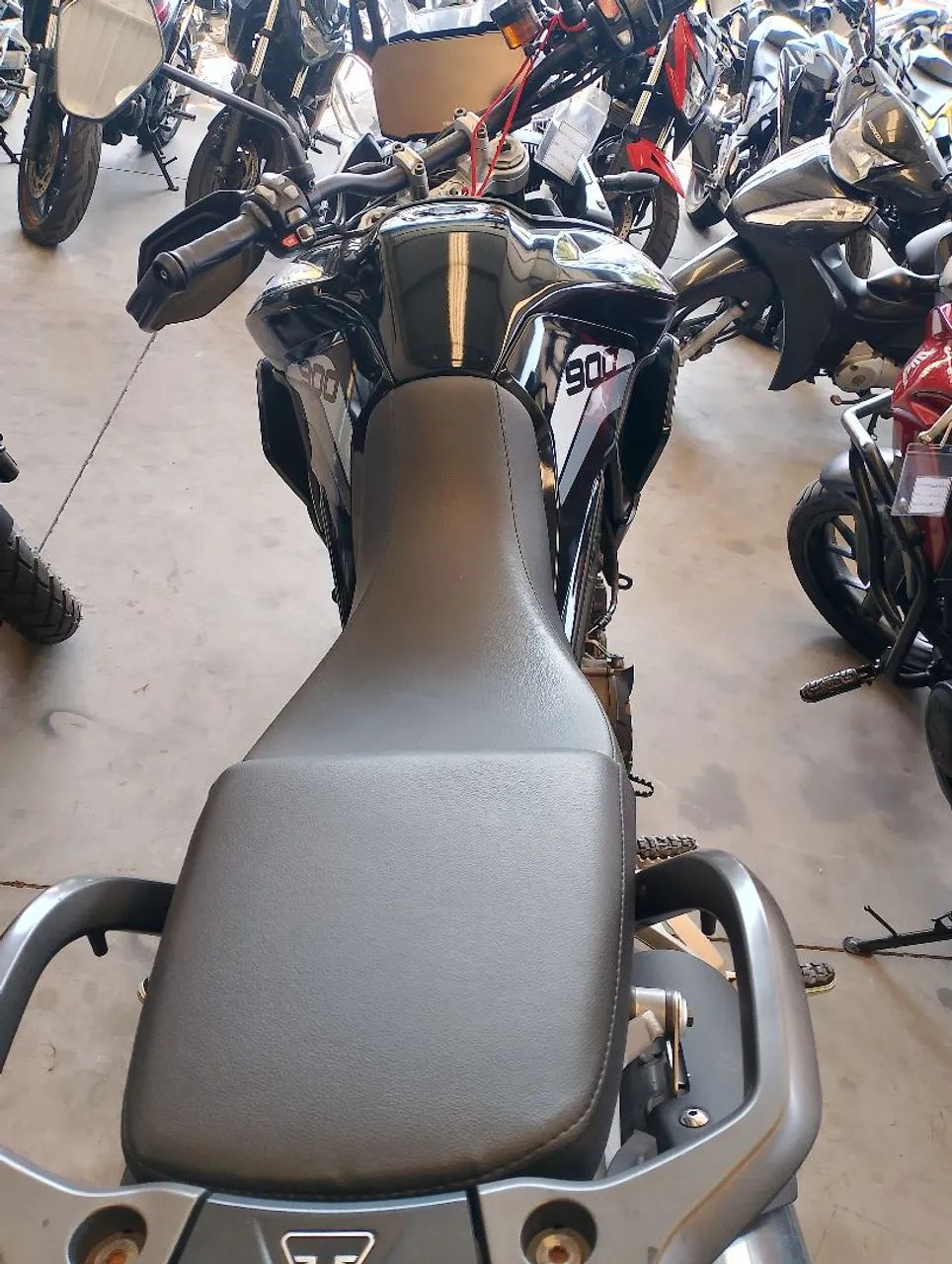 Triumph Tiger 2021 - Foto 2