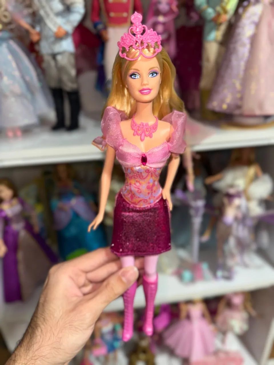 Boneca Barbie Corinne - Barbie e as 3 Mosqueteiras - Foto 2