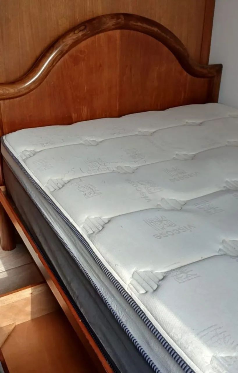 Cama de casal em madeira com gavetões - excelente estado. - Foto 4