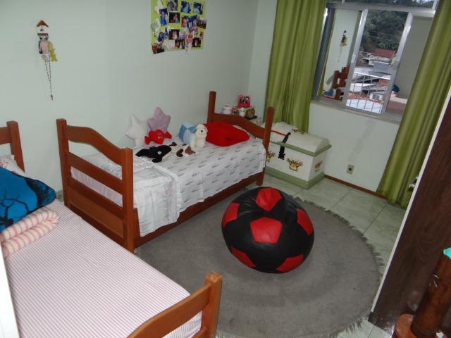 Casa com 2 moradias, 4 vagas e 1 salão de festas no Bairro Castrioto - Foto 11