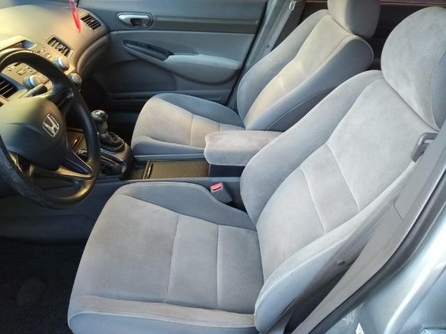 Honda Civic LXS 1.8 2007 Manual - Foto 10