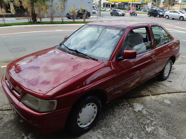 Escort GL 1.8i AP gasolina único dono
