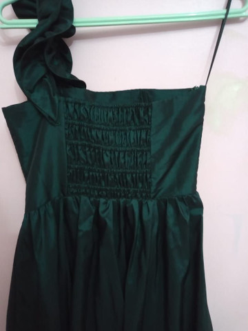 Vestido em tafeta verde Tam P - Foto 2