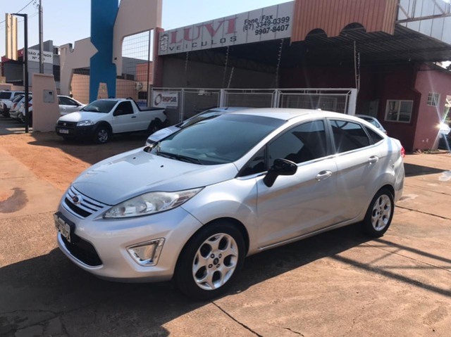 FORD NEW FIESTA SEDAN SE 1.6 COMPLETO 2013
