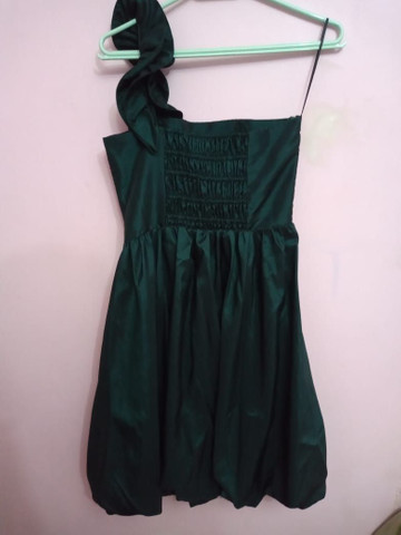 Vestido em tafeta verde Tam P - Foto 3