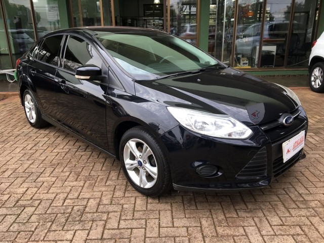 FORD FOCUS SEDAN S 1.6 16V