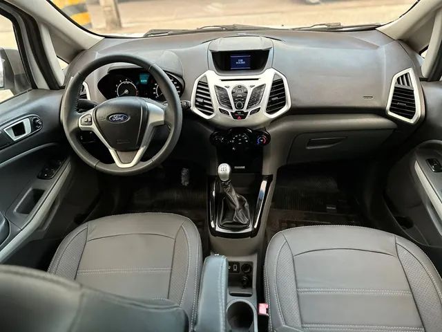 Vendo Ford fiesta freestyle 1.6 2014 manual  - Foto 3