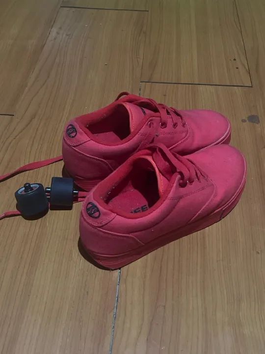 Tênis Heelys com rodinha original 23cm