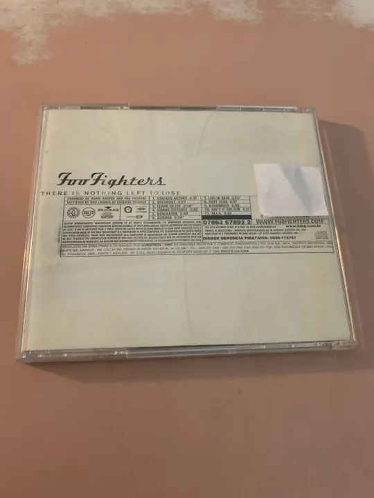CD Foo Fighters - There Is Nothing Left To Lose ótimo estado  - Foto 6