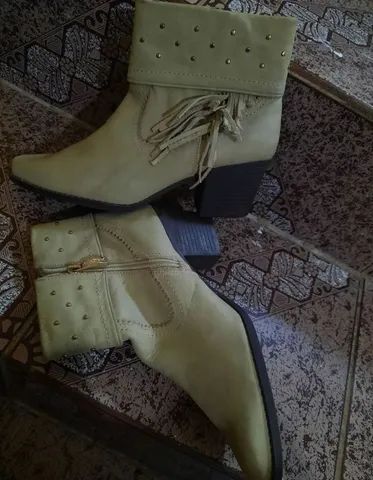 Bota de couro feminina  - Foto 3