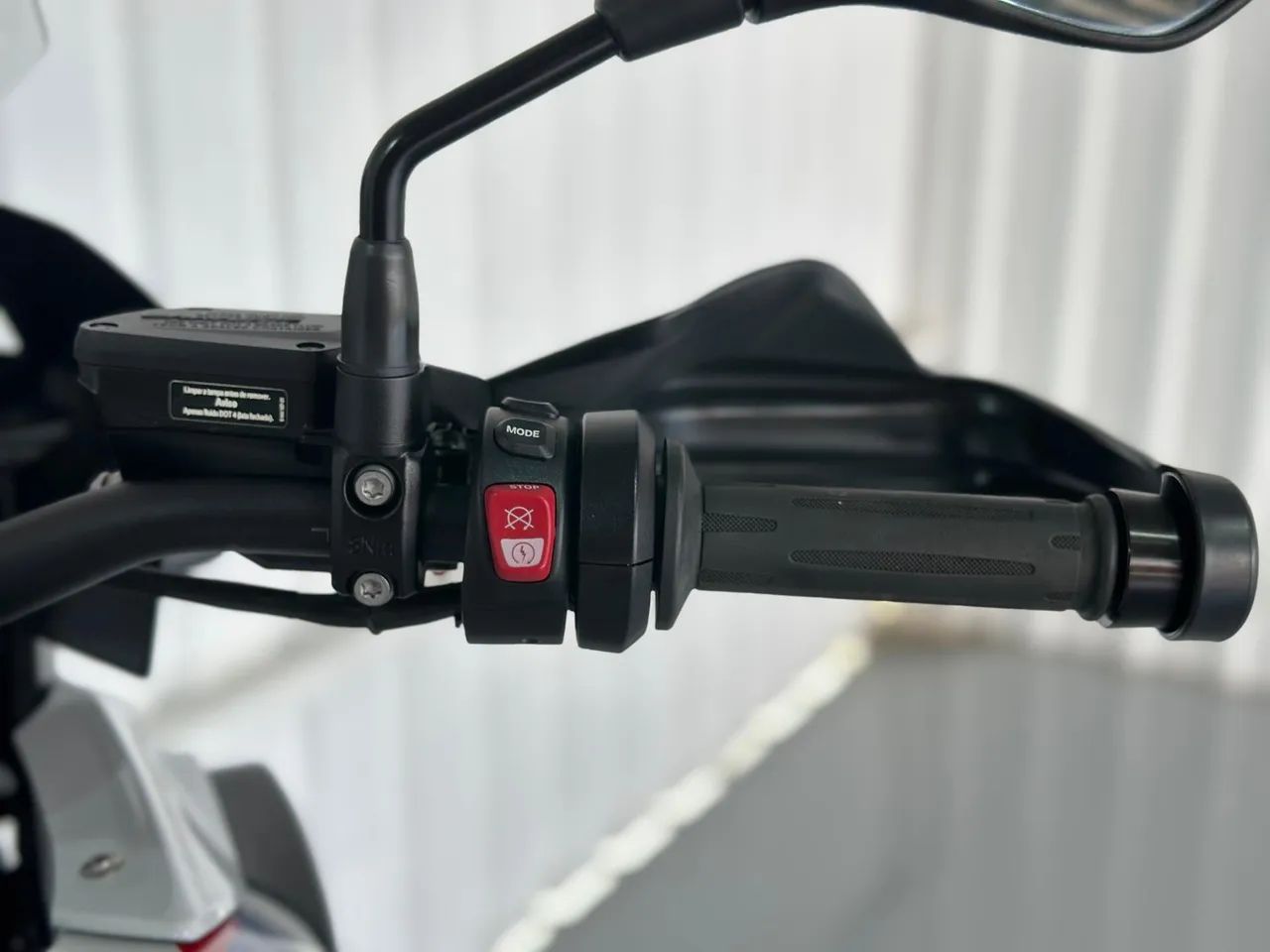 R 1250 GS PREMIUM RALLYE ABS BRANCA 2022/2023 - Foto 5