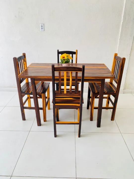 Mesa de Jantar em Madeira Maciça - Foto 5