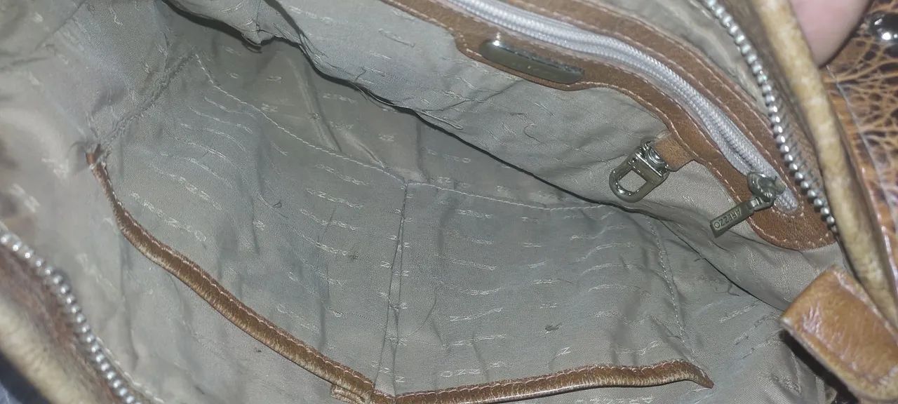 Bolsa Arezzo em couro legítimo  - Foto 5