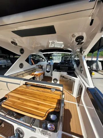 Focker 366 HT 2024 x2 Mercruiser 250 HP ñ Phantom Sedna Sessa Armatti Triton - Foto 14