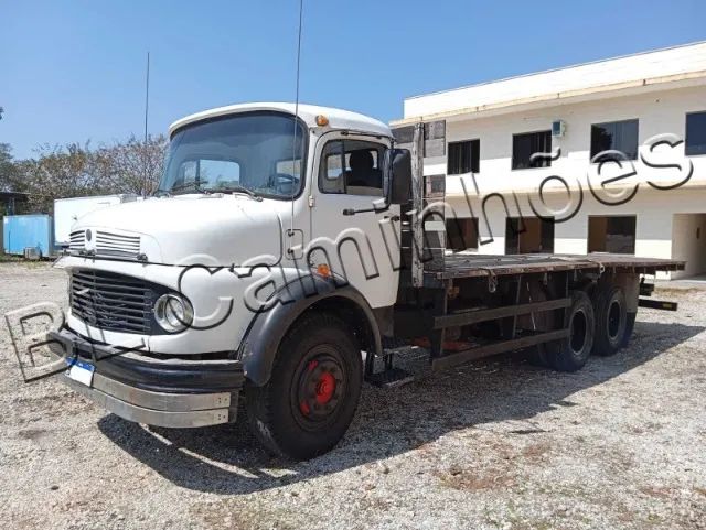 MB 1113 , ano 1977, Truck , carroceria de madeira  - Foto 3