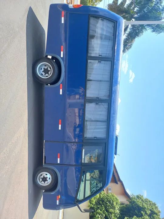 VOLARE A6 23 passageiros  - Foto 6