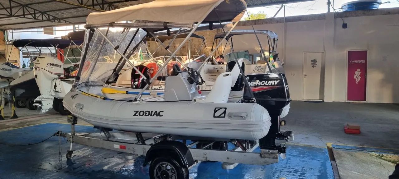 Inflável Zodiac 4,20m motor 50hp  - Foto 5