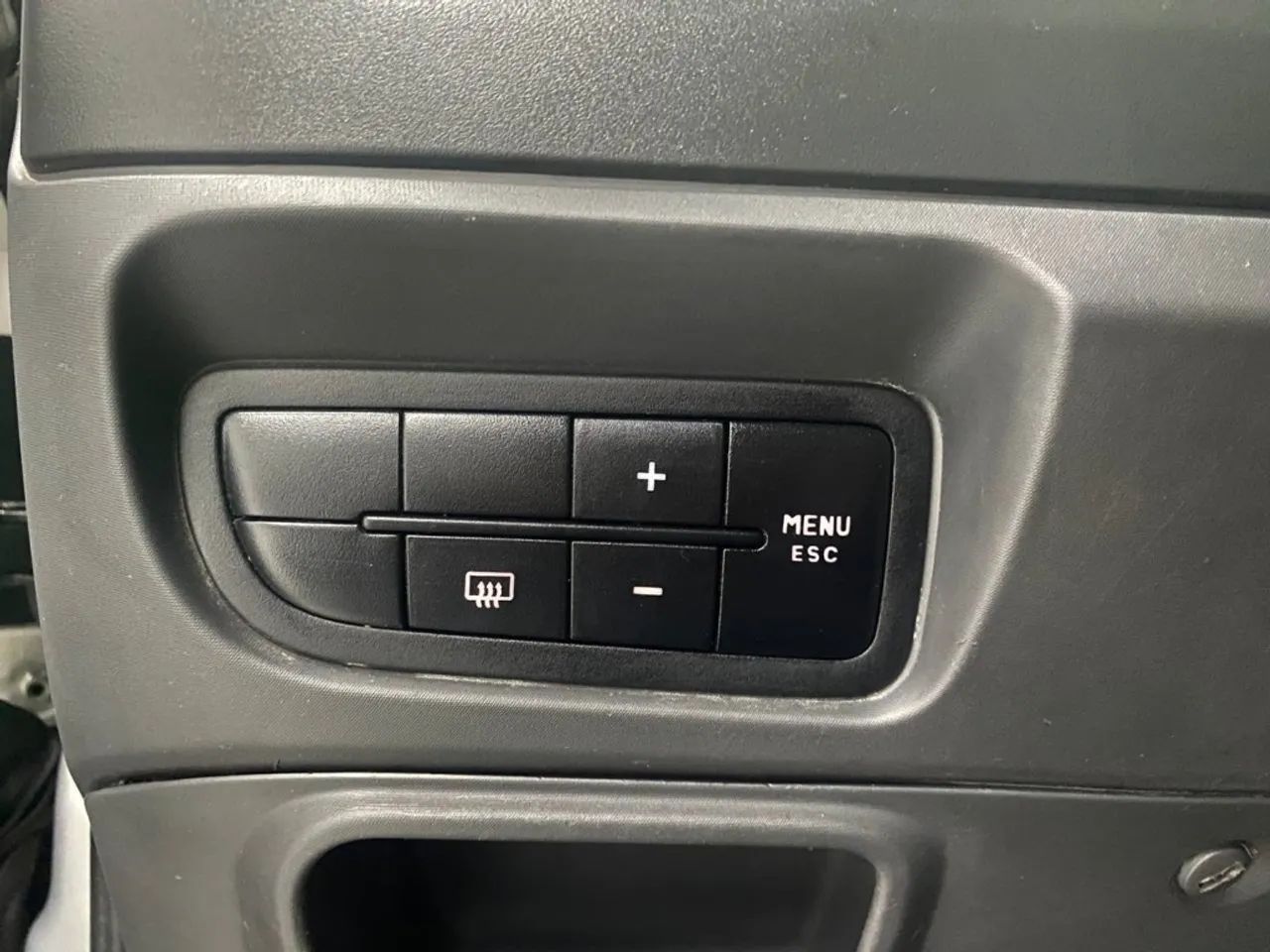 Fiat Grand siena 2021 1.4 mpi 8v flex 4p manual - Foto 12