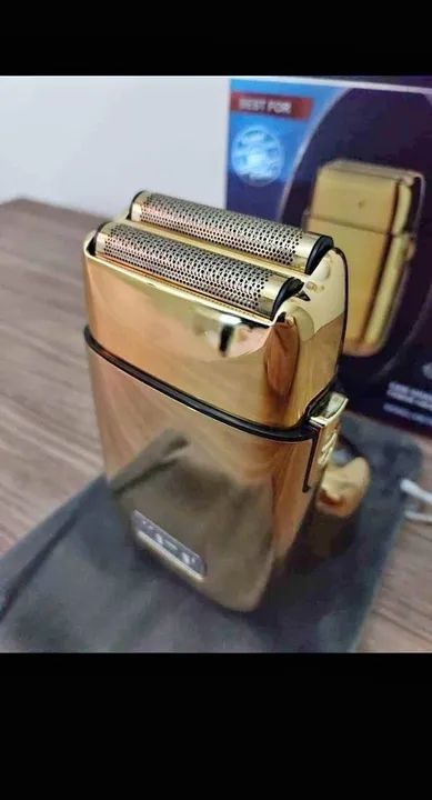 Shaver aparador e barbeador Profissional KEMEI GOLD Tx1/usb/lâmina titânio hipoalêrgica - Foto 2