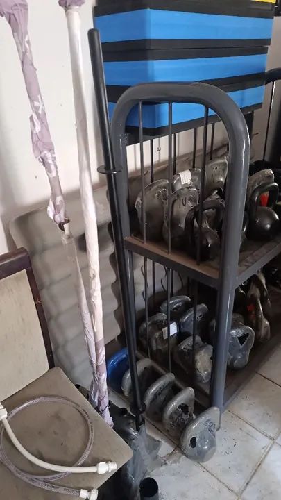 Kettlebell ferro e emborrachados novos 