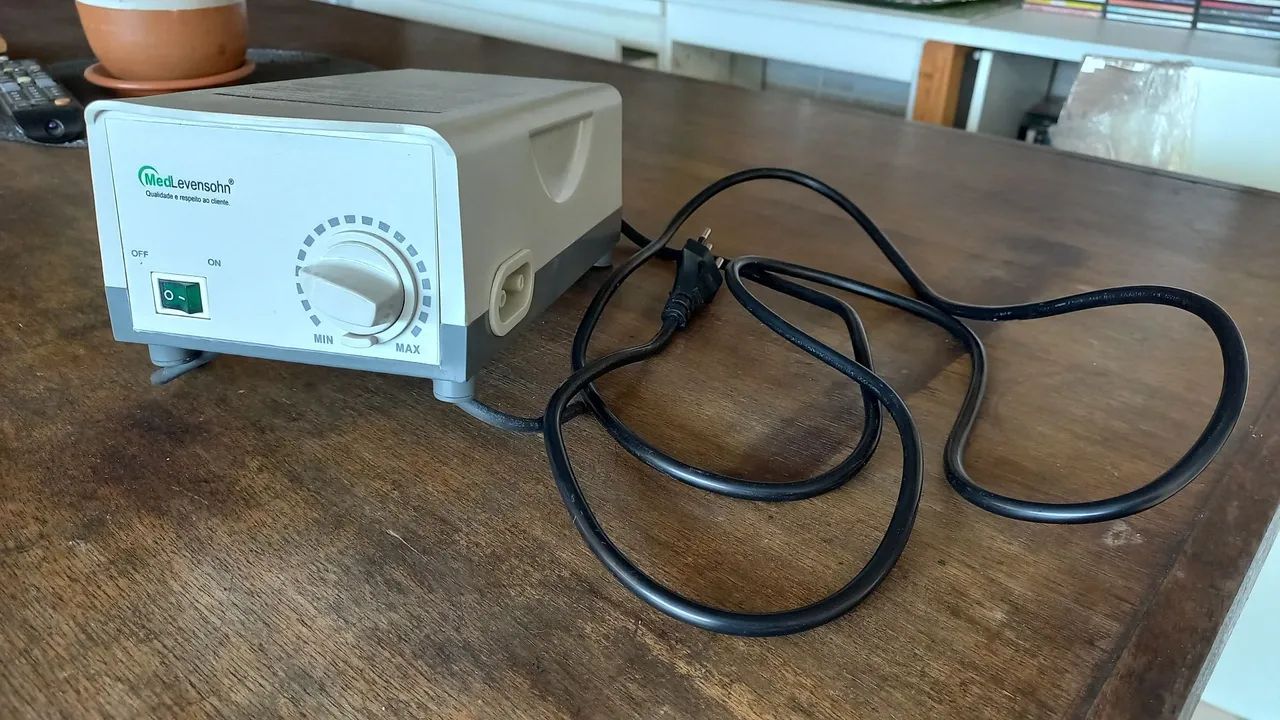 Air Compressor for Massage - MedLevensohn