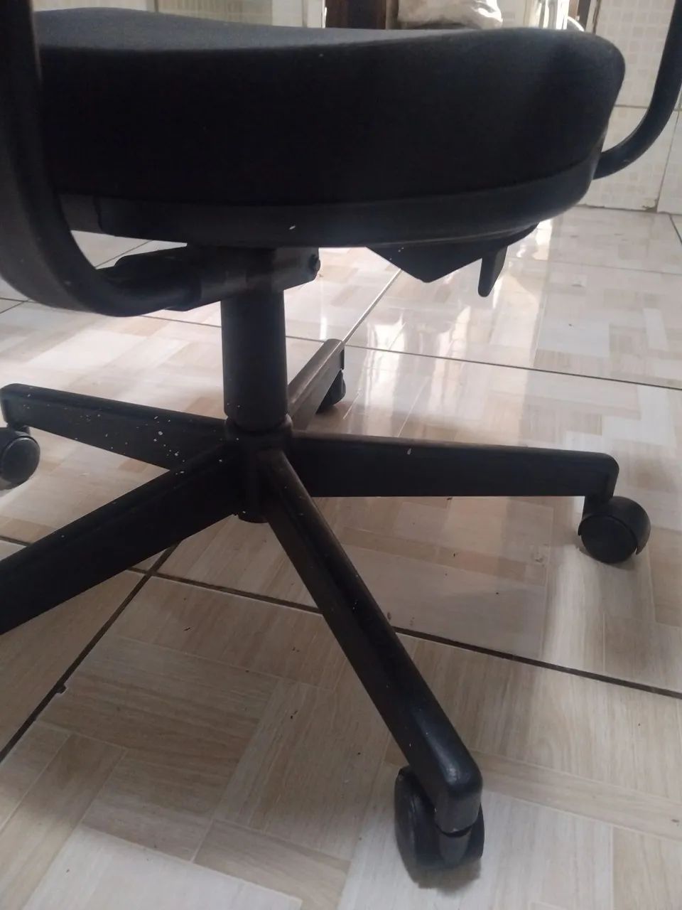 cardeira de escritorio nova - Foto 3