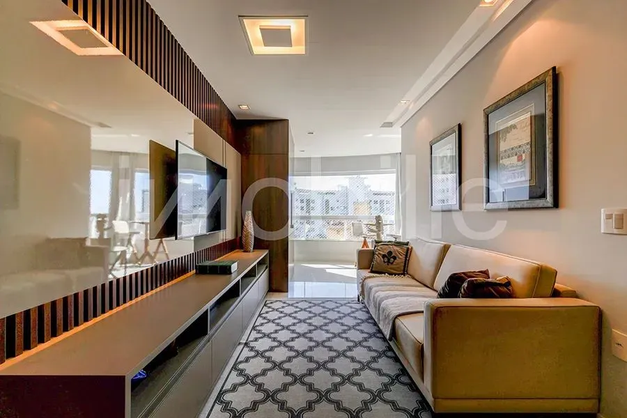 Apartamento no Edifício Porto Madero na Praia Brava de Itajaí