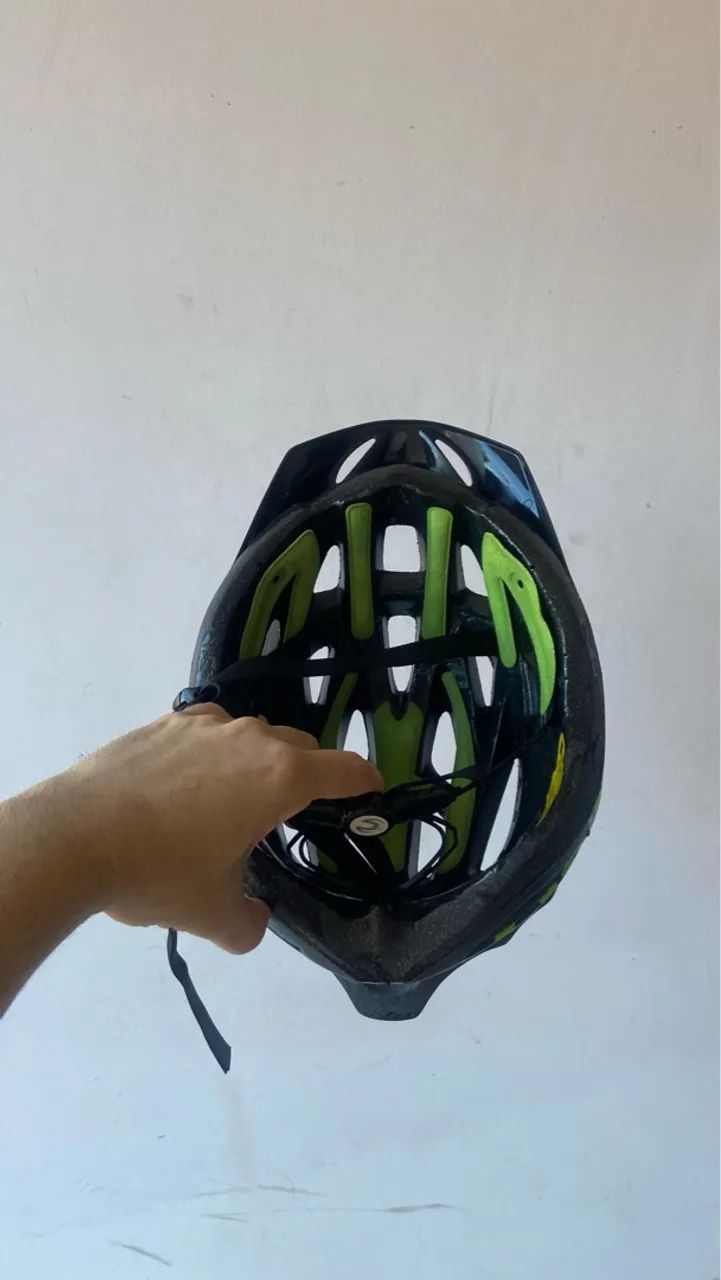 CAPACETE CANNONDALE E LUVA - Foto 2