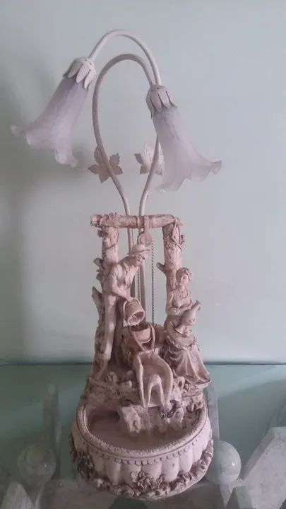 Abajur com luminária e fonte - Foto 2