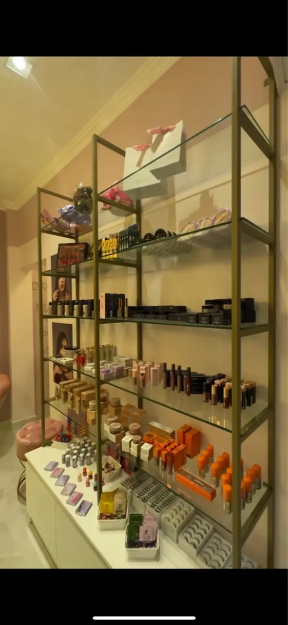 Prateleira Expositora para Cosméticos