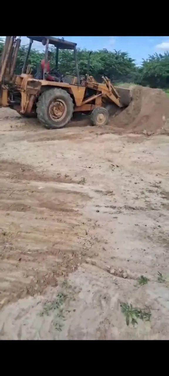 CASE 580H 4X2 ANO 1990 VALOR 65 MIL REAIS  - Foto 4