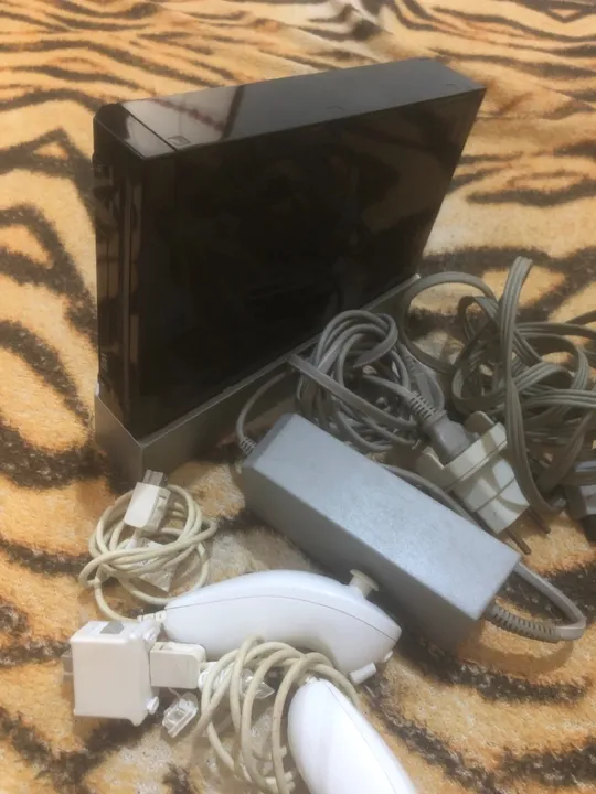 Wii Preto com Acessórios