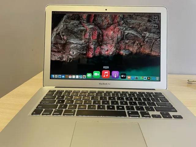 【公式】アクセサリーの激安通販 macbook air 13 2015 MacBook本体