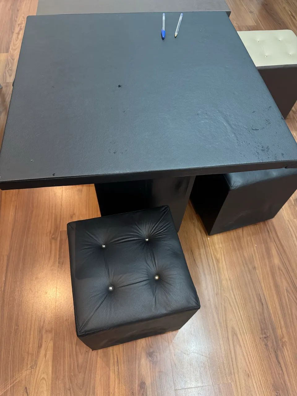 Mesinha com 4 pufs64386065098627120