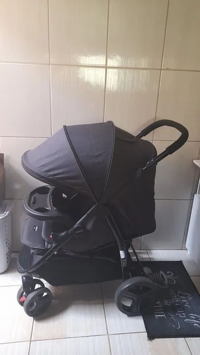 Vendo Carrinho de bebê Cosco