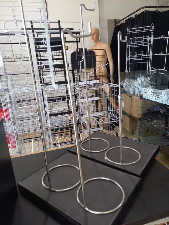 Expositor bolsas e acessórios  - Foto 5