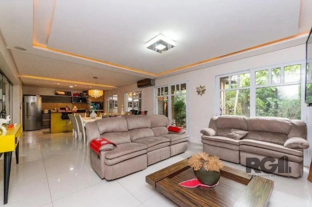 Aluguel - Casa Semi Imobiliada no Condomínio Terra Mater