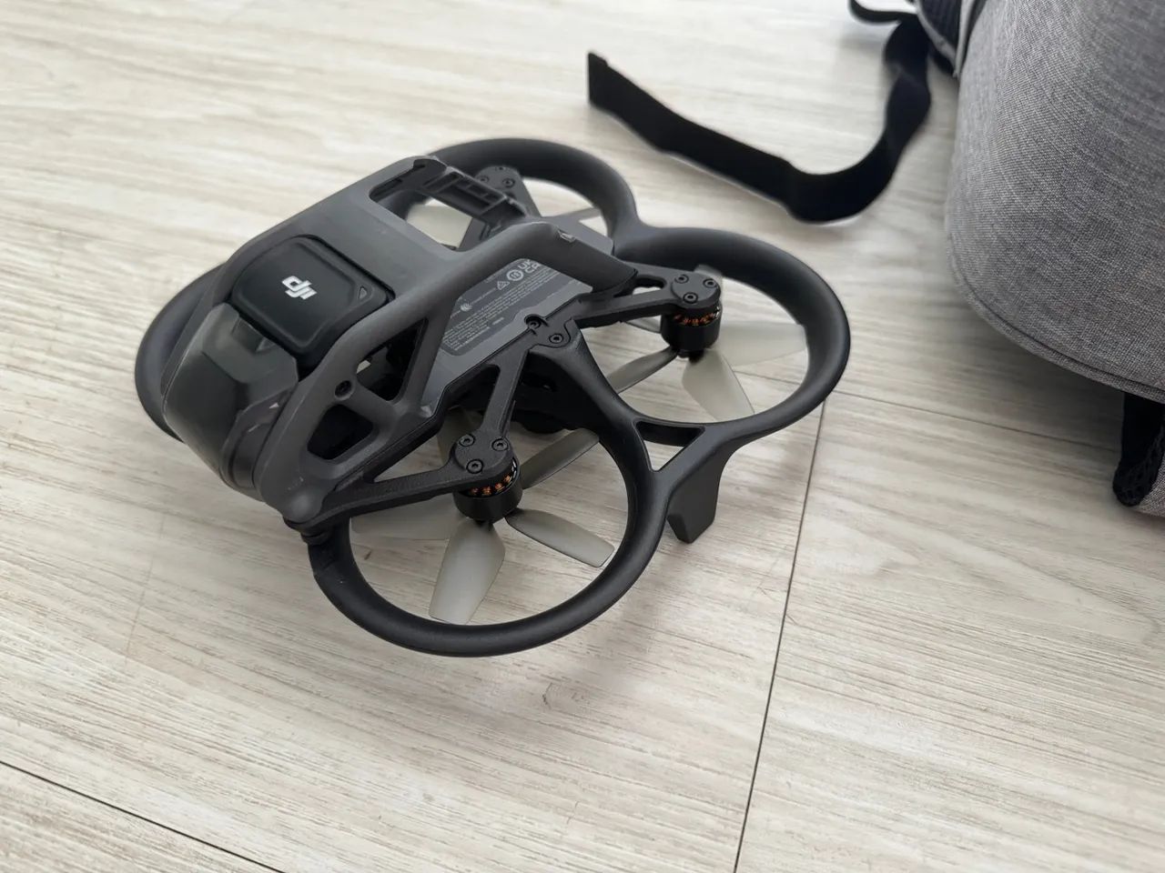 DJI Avata Combo - Óculos + FPV remote + 3 baterias + carregador + bolsa - Foto 3