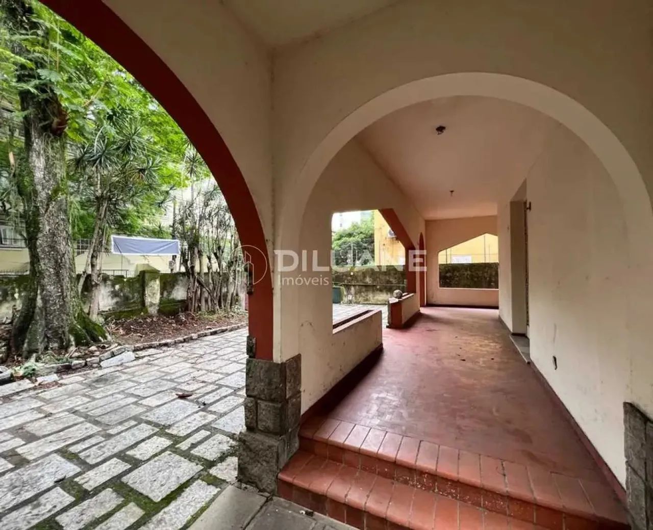 Sensacional Casa de Rua em Laranjeiras - Foto 5