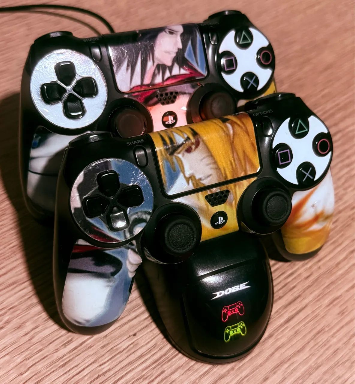 Controle Console Console PS4 + 3 jogos + 2 controles + carregador controle - Consoles de ...
