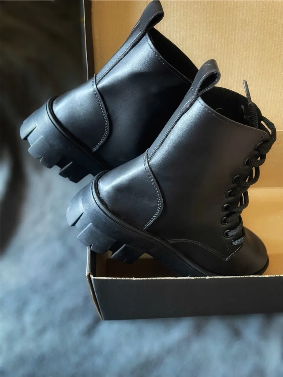 35,39,41,42 Bota Coturno Unissex