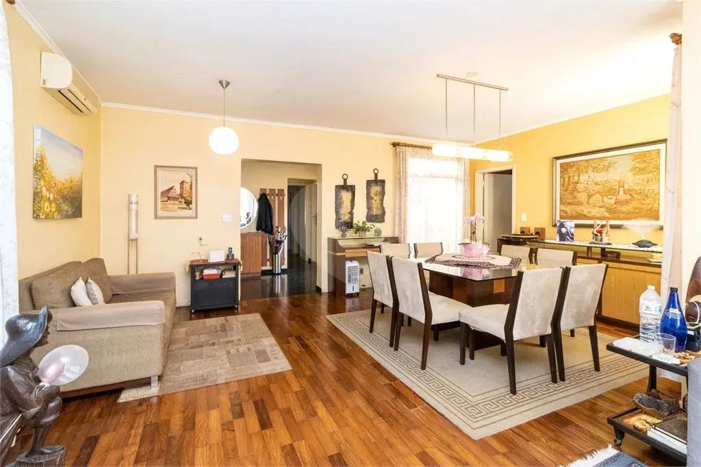 Casa térrea à venda no Alto da Lapa  Ampla, versátil e perfeita para famílias grandes ou p - Foto 2