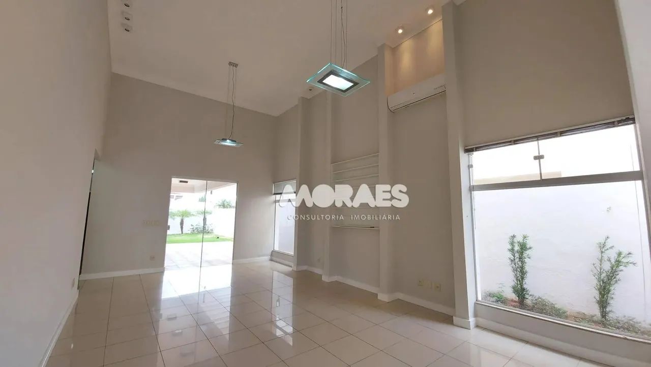 Casa em Condomínio Fechado com 3 suítes para alugar, 360 m² por R$ 7.100/mês - Residencial